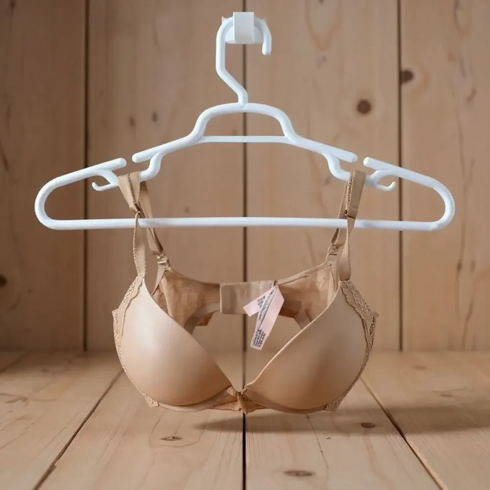 Victoria's Secret Tan Lace Bra - Picture 1 of 4
